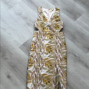 Gianni Bini Sleeveless Leaf-Print Midi Dress in Olive & Cream